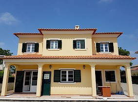 Pintura exterior da moradia