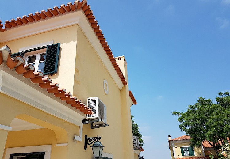 Pintura exterior da moradia